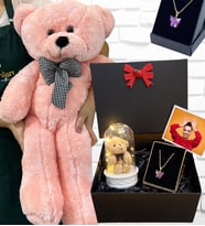 Büyük Boy Pembe Peluş Ayıcık ve Kelebek Kolyeli Fotoğraflı Hediye Kutusu - Premium Set (Model 1)