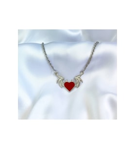 Devil Heart Yarasa Kanatlı Boynuzlu Kırmızı Kalp Kolye (Gümüş)