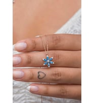 925 Ayar Gümüş Aquamarin Taşlı Lotus Kamelya Çiçeği Kolye