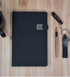 Kişiye Özel Siyah Termo Defter& Rose Gold/Siyah Roller Kalem& Siyah Anahtarlık Hediye Seti