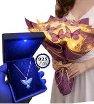 Işıklı Kutusunda 925 Ayar Gümüş Kolye ve Led Işıklı Kelebek Buketi Hediye Seti (Model 6)