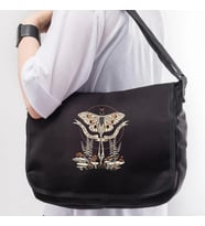 Butterfly & Mushrooms Baskılı Unisex Siyah Postacı Çantası