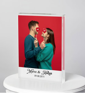 BK Gift Kişiye Özel İsimli Tarihli Fotoğraflı Akrilik Çerçeve-1, Sevgiliye Hediye, Eşe Hediye