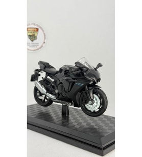Yamaha YZF-R1 Siyah 1:18 Ölçek Orijinal Lisanslı Diecast Model Motosiklet