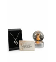100 Dilde Seni Seviyorum Yazılı Gold Renkli Sevgili Kolyesi Çelik ve Melek Tasarımlı Kar Küresi
