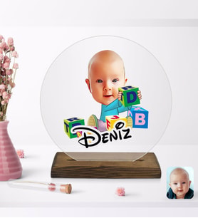 BK Gift Kişiye Özel Bebek Karikatürlü Yuvarlak Ahşap Standlı Biblo-5