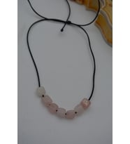 STONEAGE JEWELLERY Pembe Kuvars Taşlı Metalsiz Kolye