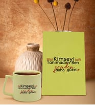 BK Gift Kimseyi Görmedim Ben Tasarımlı Sarı Sert Kapaklı Defter ve Middle Kupa Seti-2, Arkadaşa Hediye, Yeni İş Hediyesi, Doğum Günü Hediyesi