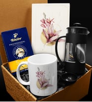 Özel Tasarım Kupa & Özel Tasarımlı Defter & French Press & 250 Gram Tchibo Filtre Kahve Hediye Seti