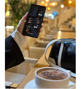 Samsung S24 ULTRA kabartma figürlü kaliteli silikon telefon kılıfı (Siyah)