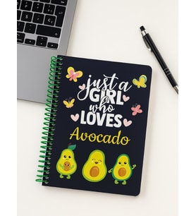 Just A Girl Who Loves Avocado Tasarımlı Spiralli Kareli Defter – 80 Yaprak, 160 Sayfa (18 x 24 cm)