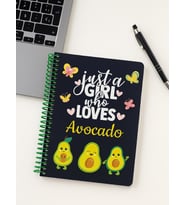 Just A Girl Who Loves Avocado Tasarımlı Spiralli Kareli Defter – 80 Yaprak, 160 Sayfa (18 x 24 cm)