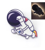 CajuArt Kahraman Astronot Ahşap Işıklı Çocuk Odası Duvar Tablosu (Karışık)