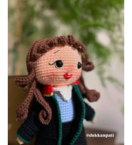 Sevgiliye, arkadaşa özel hediye. El yapımı hakim-avukat amigurumi bebek DP1013