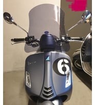 MOTOCAM Vespa GTV 300 Ön Cam 2011-2022 Model 42cm Füme Renkli 4mm APARATSIZ