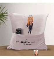 BK Gift Kişiye Özel Kadın Mühendis Karikatür Tasarımlı Organizer Kumanda ve Atıştırmalık Cepli Pembe Kırlent Yastık-1 Arkadaşa Hediye, Cepli Yastık
