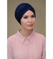 Lacivert Pratik Hazır Geçmeli Tesettür Bone Fukuro Piliseli Tek Bantlı Çapraz Büzgülü 1821_02