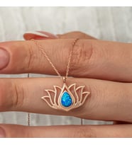 Opal  Taşlı Rose Lotus Çiçegi 925 Ayar Gümüş Kadın Kolye