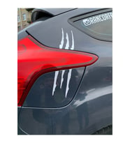 Pençe Sticker Beyaz 30 Cm