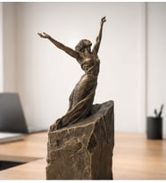 İmgesel Özgür Kadın Heykeli Dekoratif El Yapımı Heykel Biblo 25 Cm El Yapımı
