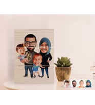 BK Gift Kişiye Özel Tesettürlü Aile Karikatürlü Otantik Masaüstü Ahşap Palet Çerçeve-3 (Beyaz)