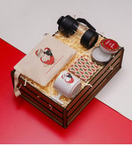 Yılbaşı Yeni Yıl Hediye Seti Makyaj Çantası, Fincan, Frenchpress, Mum, Bardak Altı
