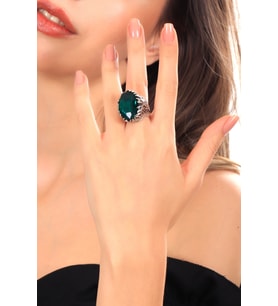 Kadın Antik Gümüş Kaplama Yeşil Renk Swarovski Taş Detaylı Ayarlanabilir Oval Formlu Tasarım Yüzük