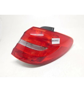 Stop Lambası Dıs Sag B Class Mercedes 246-242 Bm 12- (Oem No: A2468200264)