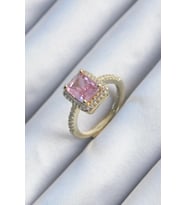 Mey İthalat® Pirinç Renk Pembe Zirkon Taşlı Kadın Yüzük