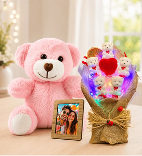 Kişiye Özel Fotoğraflı Renkli LED Ayıcık Buketi ve Pembe Peluş Ayıcık Kadına Hediye