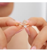 925 AYAR ROSE KAPLAMA  ZİRKON TAŞLI KRALİÇE TACI TEK TAŞLI  GÜMÜŞ YÜZÜK