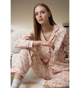 Rahat %100 Pamuklu Pijama Takımı; Çiçekli Desen Regular Kalıp Mükemmel Uyum Özenle Seçilmiş (Ekru)
