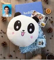 Kişiye Özel Karikatürlü Babaya Hediye Daddy Cool Hediye Kutusu - Kişiye Özel T Pastel Kupa, Peluş Yastık, Fotoğraf 1 Adet Babalar Günü Hediyesi