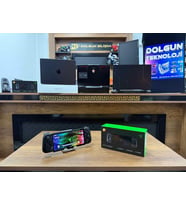 Razer Edge Gaming Tablet ve Kishi V2 Pro Kontrolcü (İKİNCİ EL)