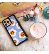 Smiling Sun Punch İşlemeli Telefon Kılıfı