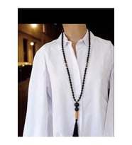 Gotik Tarz Siyah Oniks Doğal Taş & İpek Püsküllü Uzun Kolye (Çok Renkli)