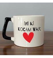 İyi Ki Kocam Var Baskılı Siyah Kulplu D Sevgililer Günü Kupası