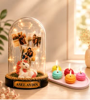 Kişiye Özel Yazılı 3 Fotoğraflı LED Işıklı Fanus (unicornlu) ve 5'li Kokulu Makaron Mum