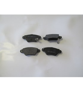 OPEL CORSA- C- 04/06; ARKA FREN BALATASI 1,4/1,7cc (DİSK) (104,9X42,7X16,5) (BRAMAX) 9195685
