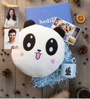 Kişiye Özel Karikatürlü Süper Kahraman Çift Sevgililer Hediye Kutusu - Kişiye Özel T Pastel Kupa, Peluş Yastık, Fotoğraf 1 Adet Sevgililer Günü Hediyesi