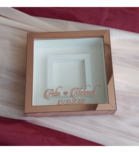 25x25 Cm Fotoğraf Bölümlü Rose Pleksi Kaplı Verda Anı Çerçevesi-6 cm Derinlikli Anı Çerçevesi(Fotoğraf Hediye)
