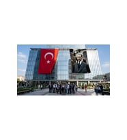 Mustafa Kemal Atatürk Portre Poster Bayrak ve Türk Bayrağı Premium Raşel Kumaş 2'li Set 10x15 metre ATA38