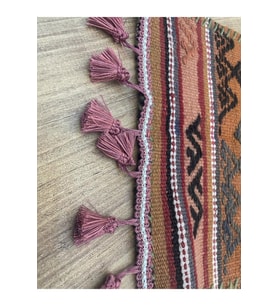 El Dokuma Kilim Runner Sehpa Üstü