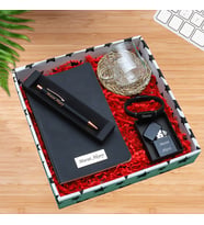 Sevgiliye Özel, Kişiye Özel Siyah Renk Deri Defter, Kişiye Özel Gold Detaylı Metal Tükenmez Kalem, Zippo Çakmak, İsimli Deri Bileklik, Cam Fincan Hediye Seti
