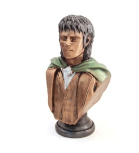 Periboia Frodo Büst Küçük Boy (Karışık)