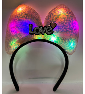 Led Işıklı 3 Farklı Fonksiyonda Yanan Gümüş Love Yazılı Toz Pembe Fiyonk Taç 20X17 cm