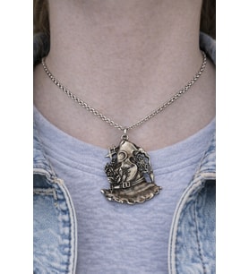 Mystic Scare Charm – Figürlü Gümüş Renk Unisex Kolye (60 cm)