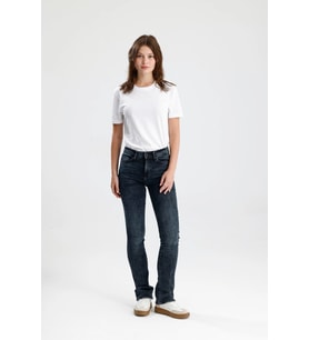 Yeni Sezon Koyu Indigo Denim Monica24 Yumuşak Doğal His Veren Kadın Jean Pantolon