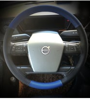DİKİŞLİ DİREKSİYON KILIFI SİYAH DERİ MAVİ DERİ SİYAH DİKİŞLİ YENİ VOLVO TIR KAMYON İÇİN