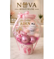 Hoş Geldin Kişiye Özel Balon Hediye Kutusu PELÜŞ KUZU ARAMIZA HOŞ GELDİN MİNİK KUZUM yazılı